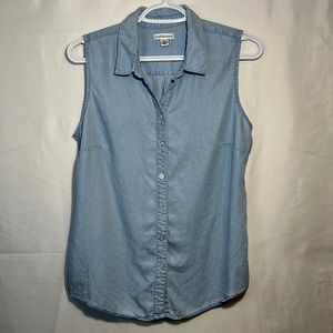 Croft and Barrow Button down Tank Size M Blue